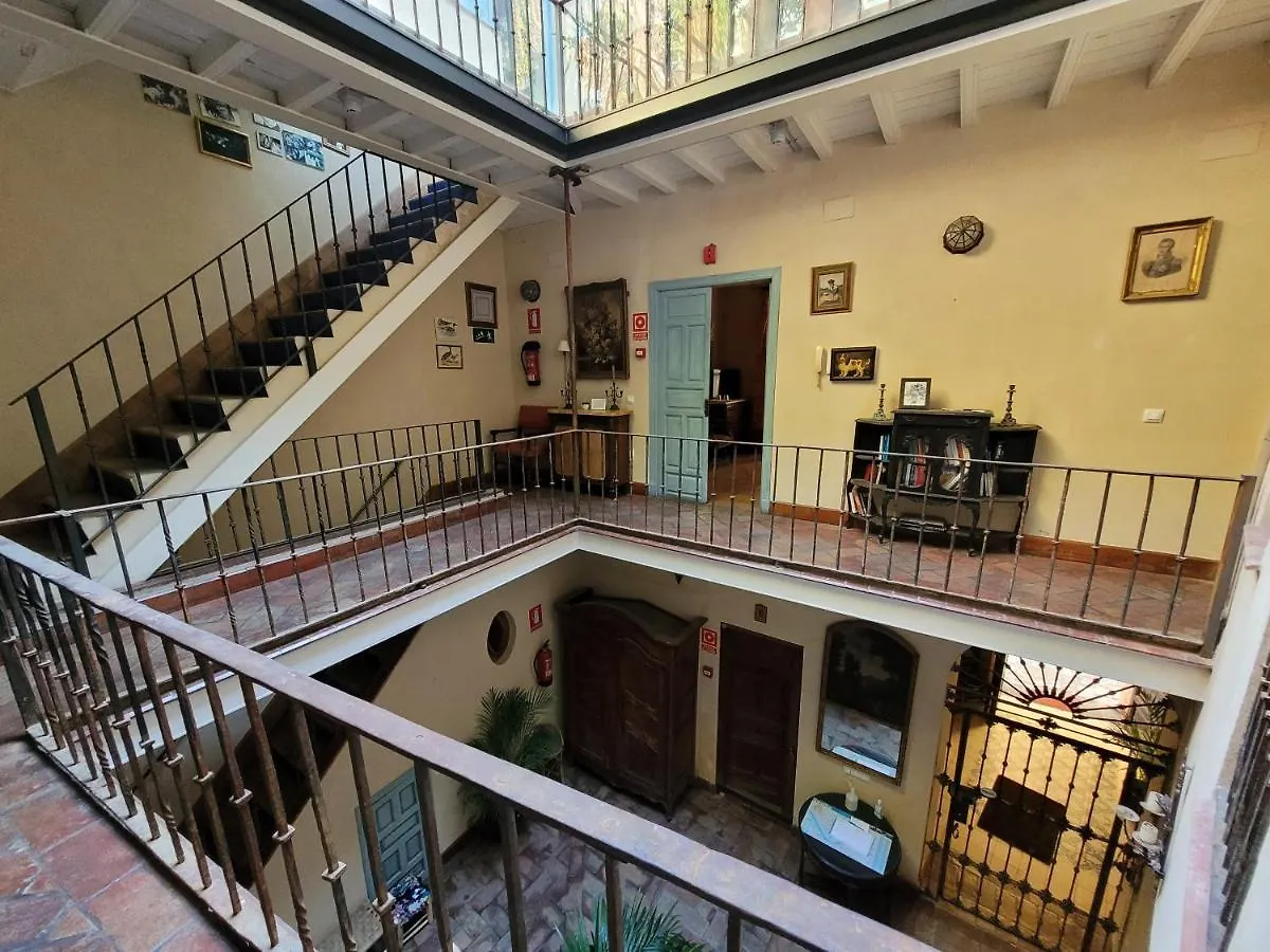 Casa del buen viaje - Habitación Bulería Suite familiar Sevilla 0*,  España